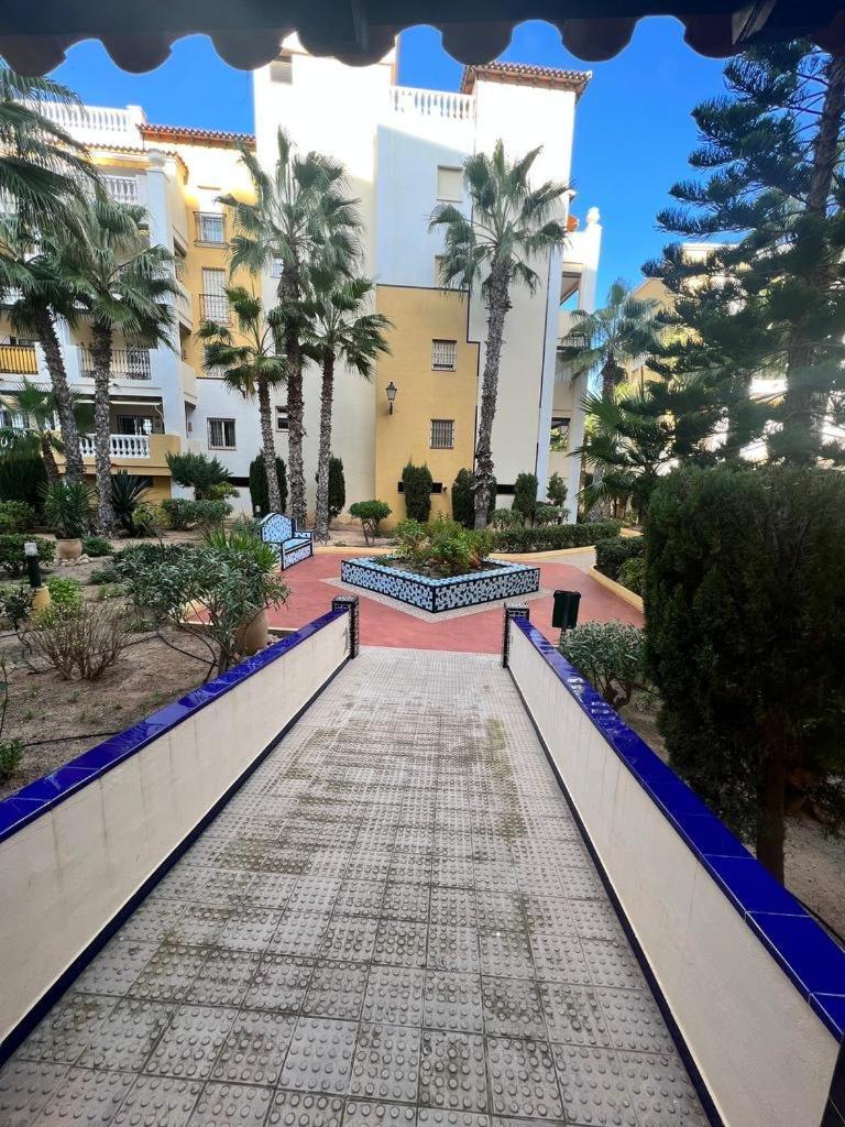 Apartamento Aldea Del Mar Торевьиа Экстерьер фото